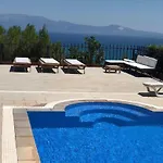 Dom wakacyjny Luxury With Amazing View, Çeşme