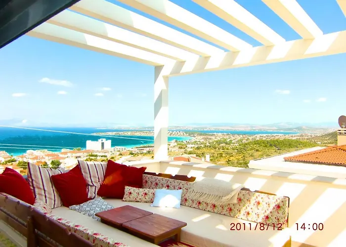 Luxury With Amazing View, Nyaraló